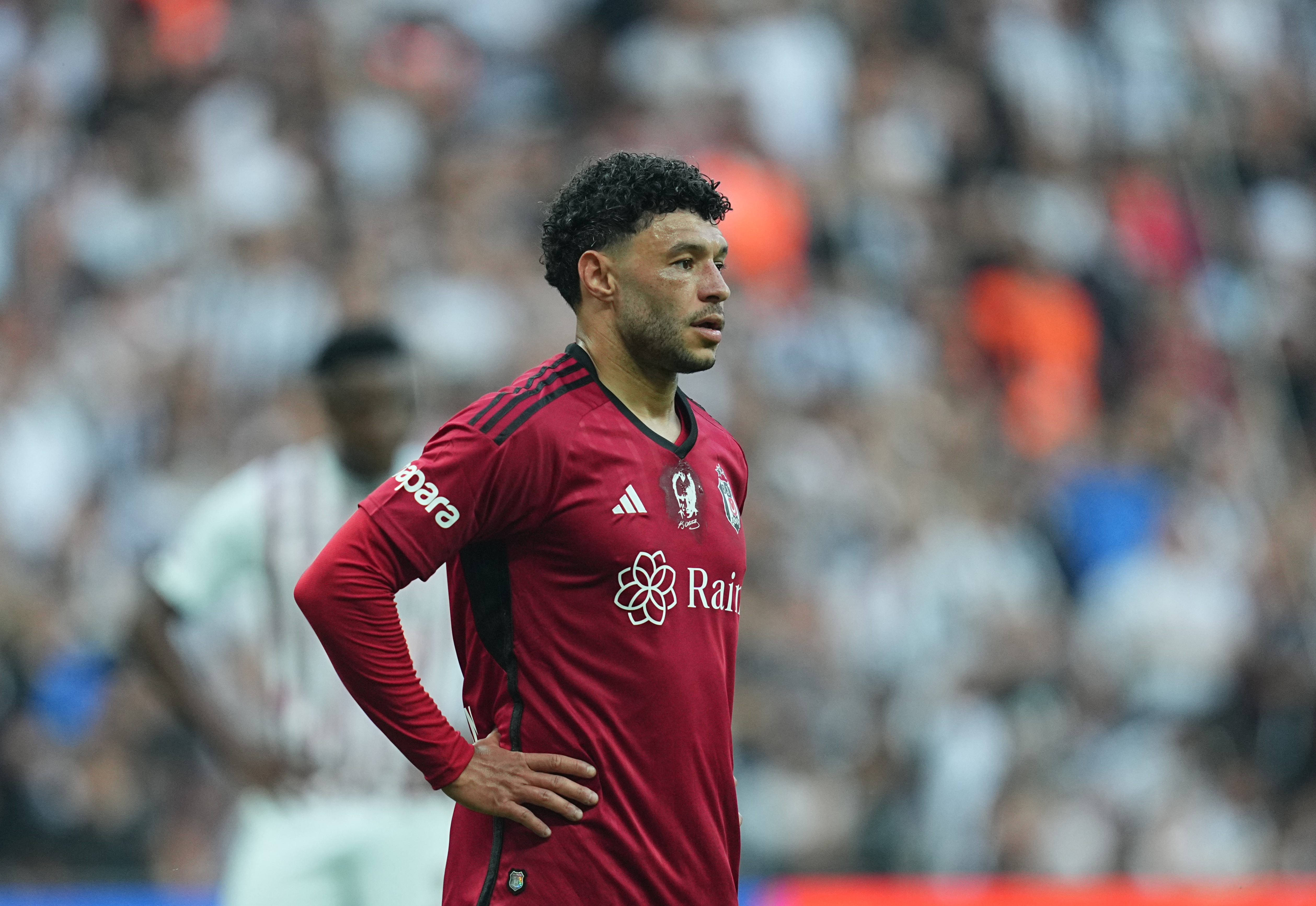 开云体育入口-TA：32岁中场张伯伦将加盟凯尔特人，包含可续约至2027的选项