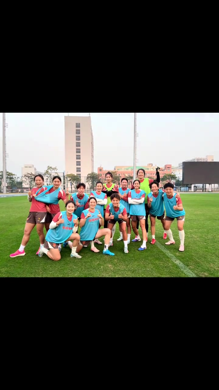 开云体育中国-王霜社媒分享照片日记：一月份的快乐这里都有