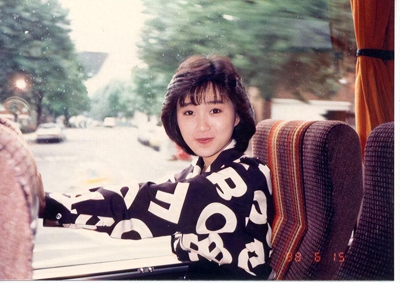 开云体育官网-堕落的“清纯女星”酒井法子，这张腿间蝴蝶背后，隐藏着的故事